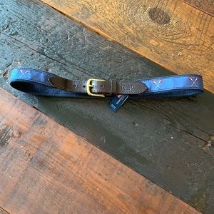 Vineyard vines size 30 belt